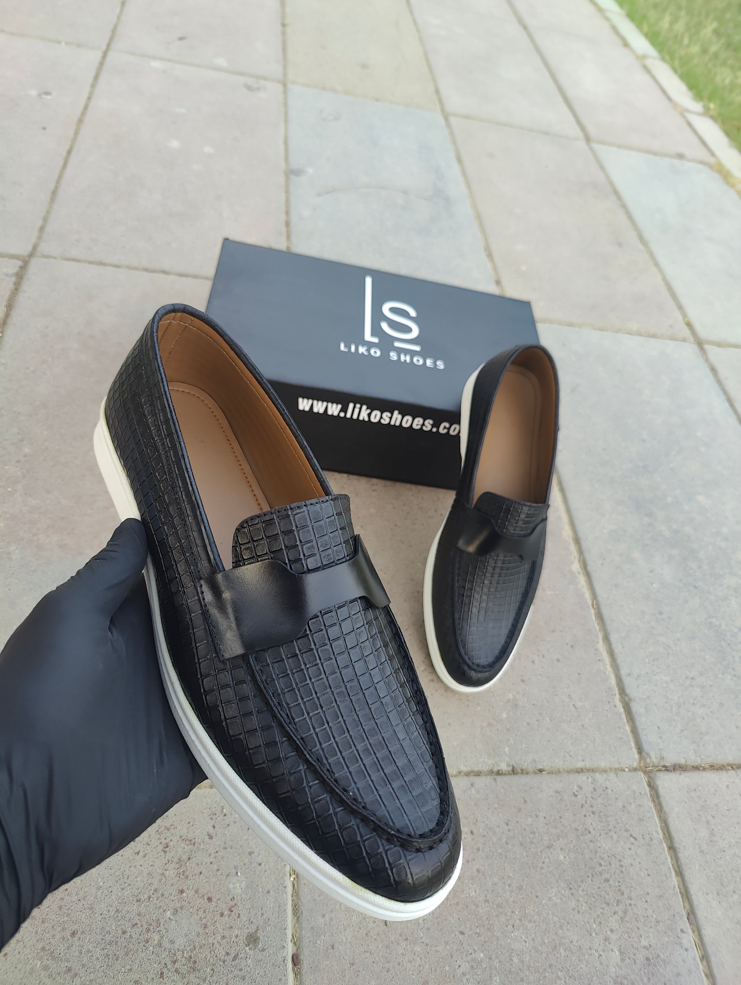 Italino Leather Shoes – Comfortable & Durable for Formal & Casual Wear
