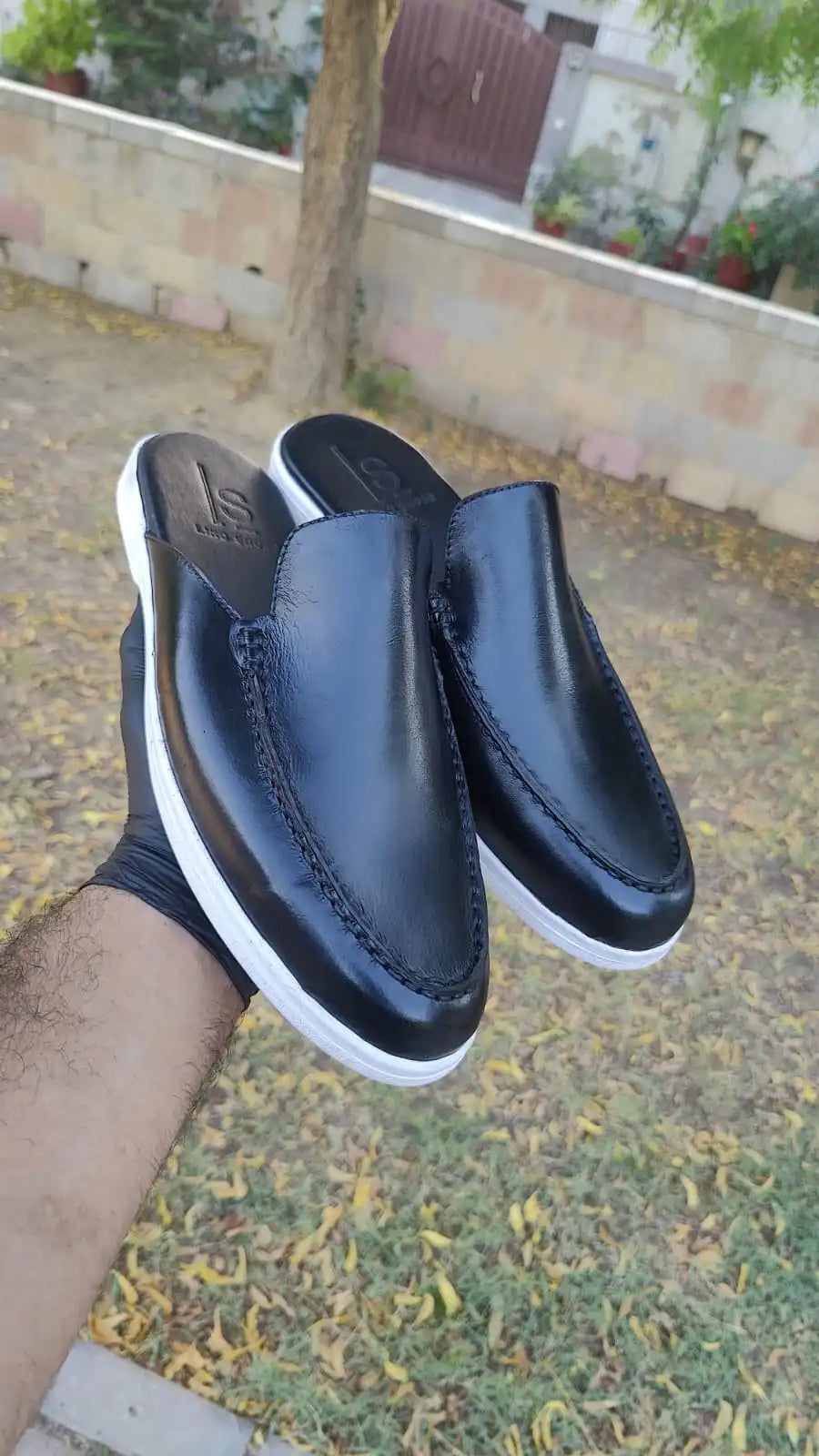 Velora Leather Mule